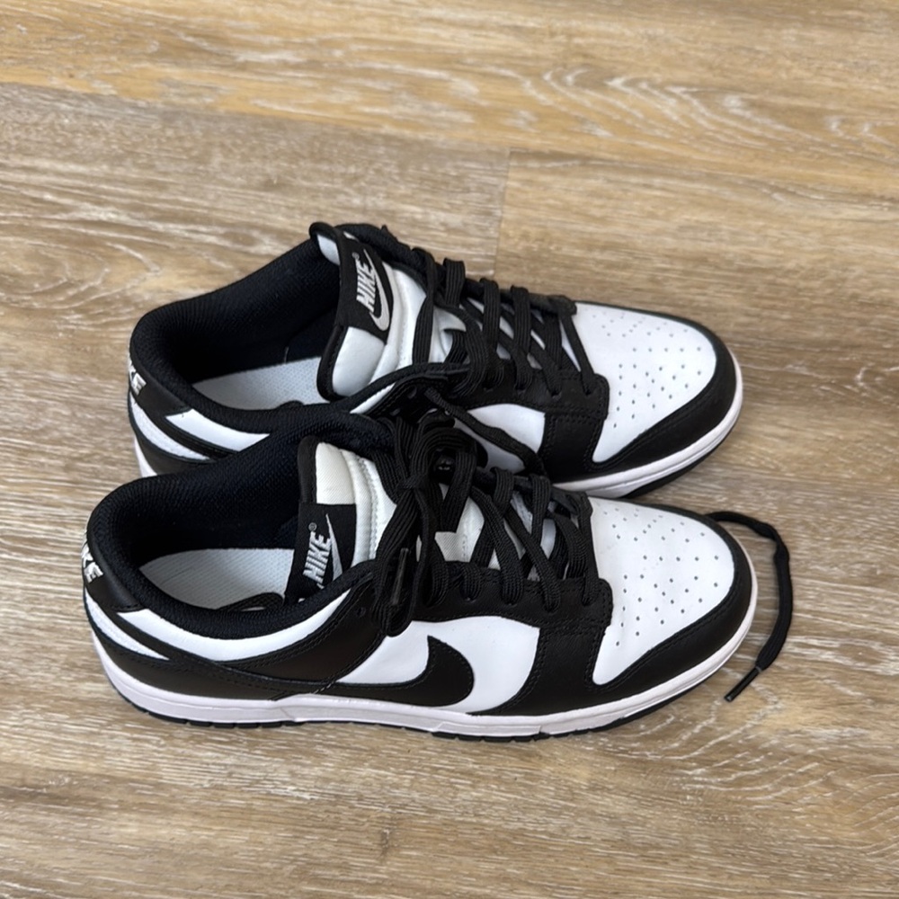 Women’s panda dunks